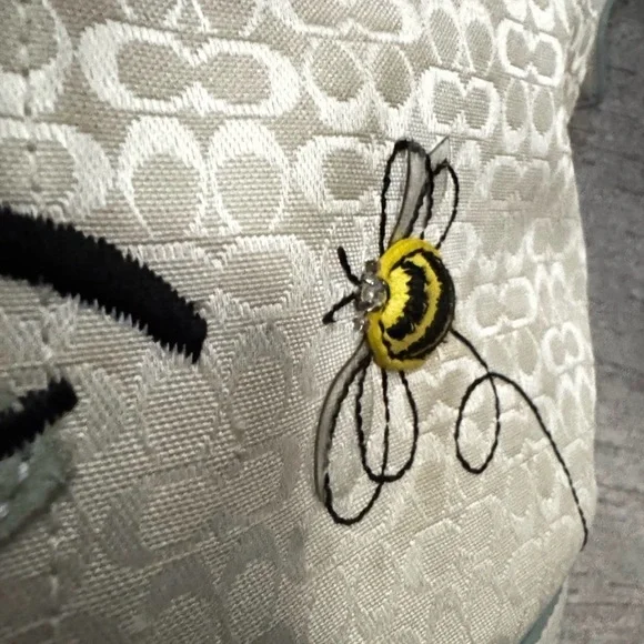 Coach '07 Y2K Suede Flowers & Embroidered Bee White Mini C Jacquard Shoulder Bag - Picture 9 of 14
